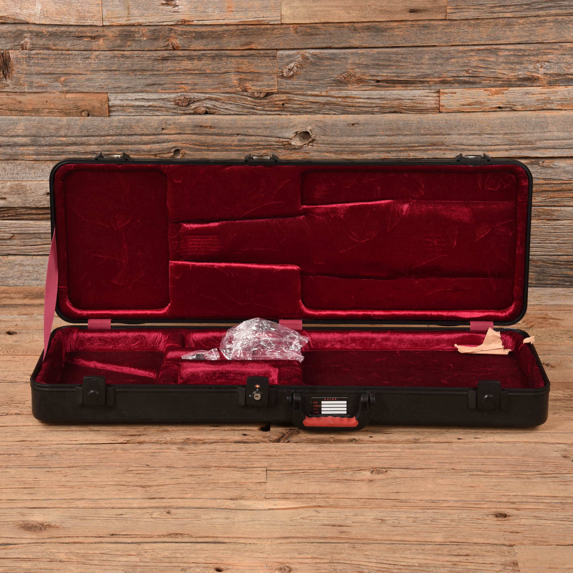 Suhr Pro Series S3 Whale Blue 2013 – Chicago Music Exchange