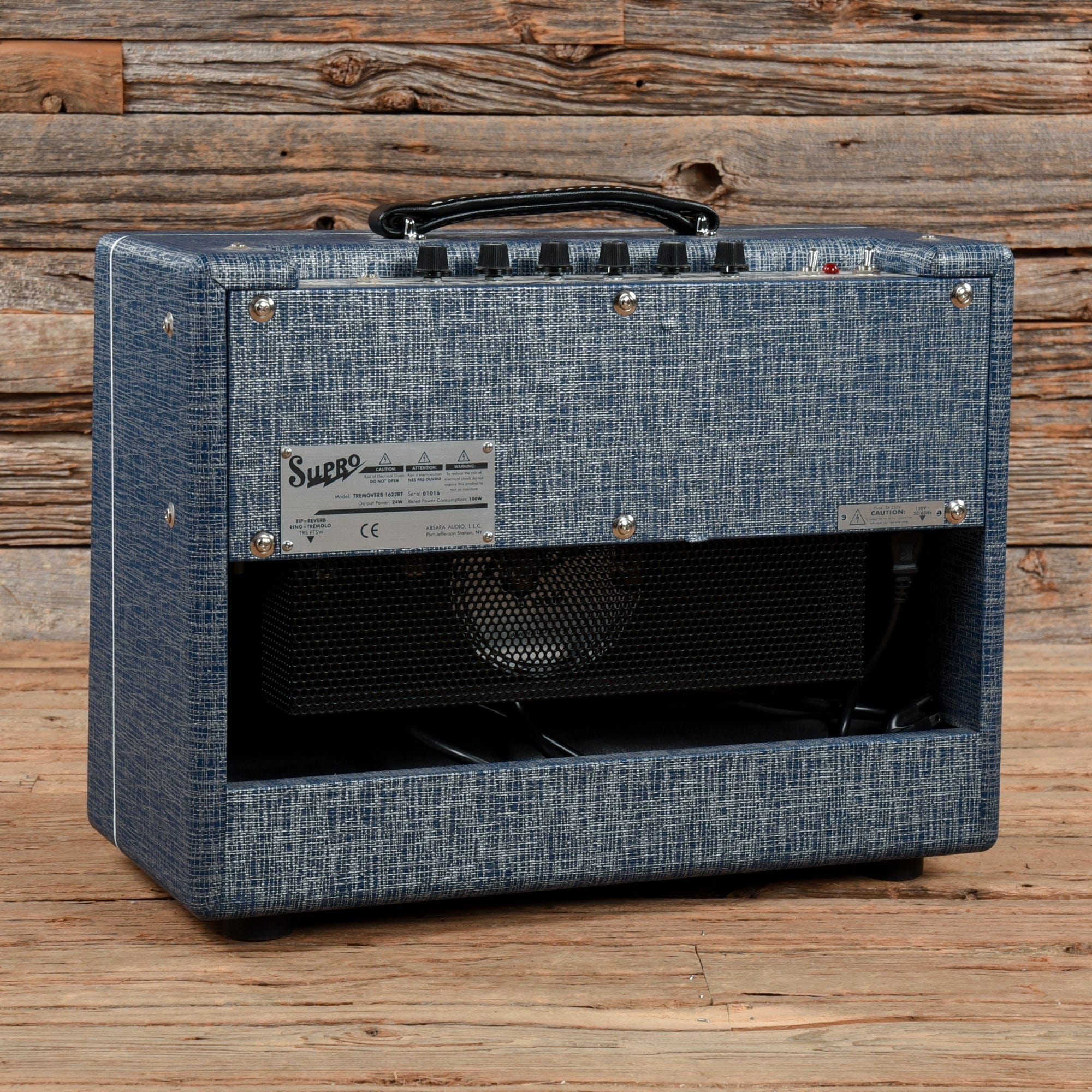 Supro 1622RT Tremo-Verb 25-watt 1x10