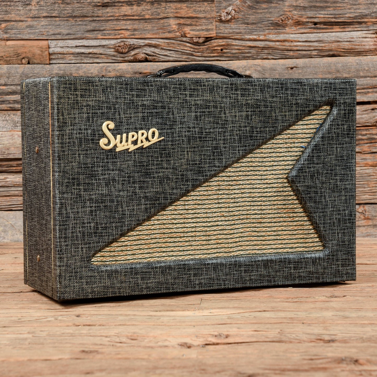 Supro Reverberation Amplifier  1960s Amps / Guitar Cabinets