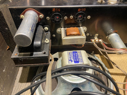 Supro Reverberation Amplifier  1960s Amps / Guitar Cabinets