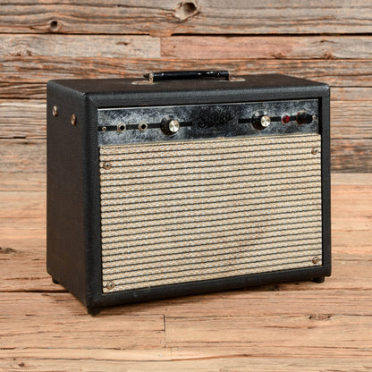 Supro Super 6  1967 Amps / Guitar Combos