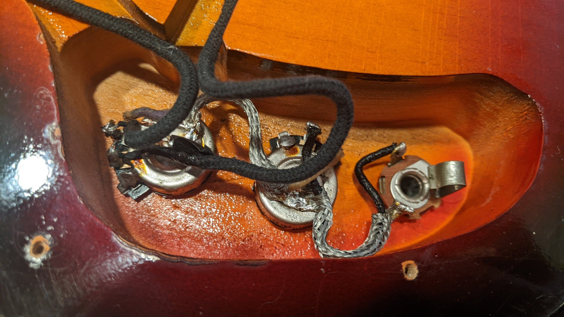 Supro Violin Bass  1960s Bass Guitars / 4-String