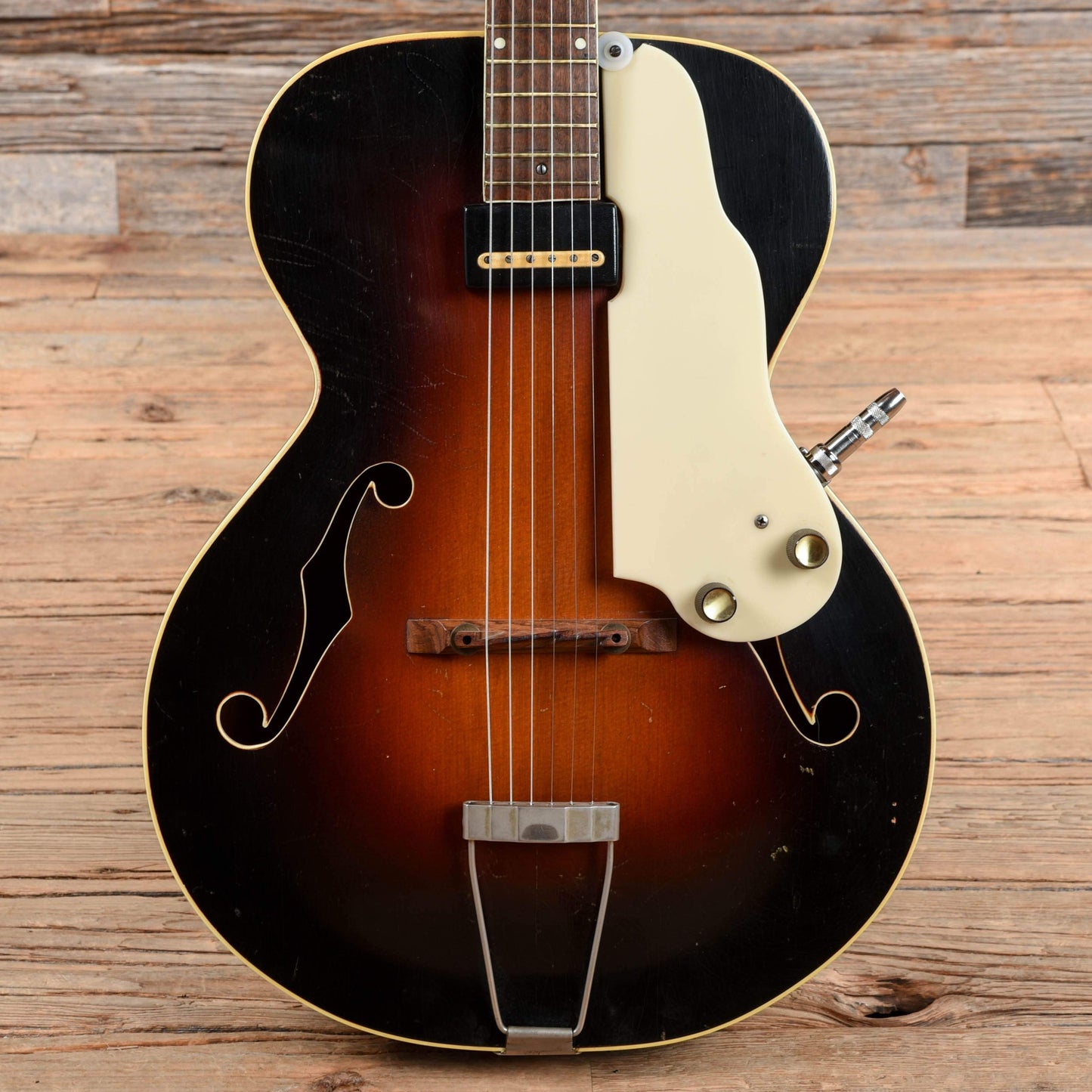 Supro El Capitan Sunburst 1955 Electric Guitars / Hollow Body
