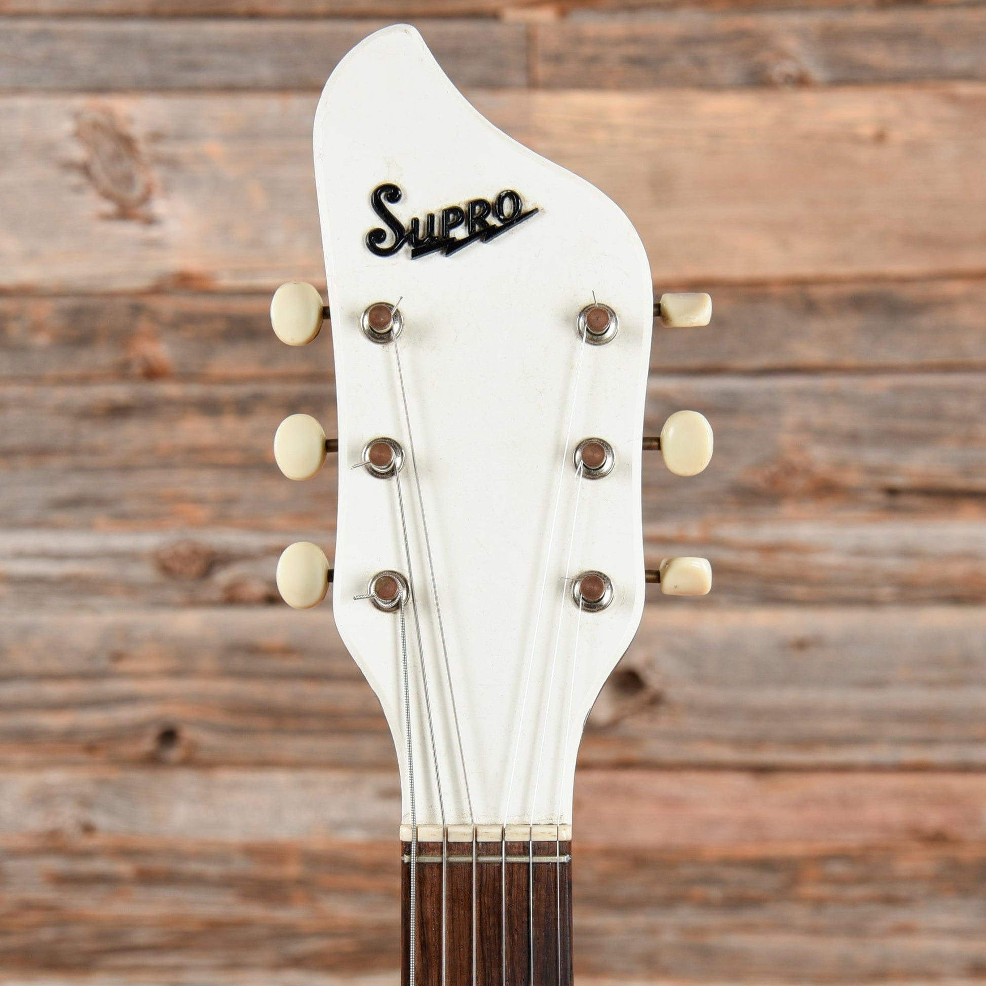 Supro Resoglass Red 1963 Electric Guitars / Semi-Hollow