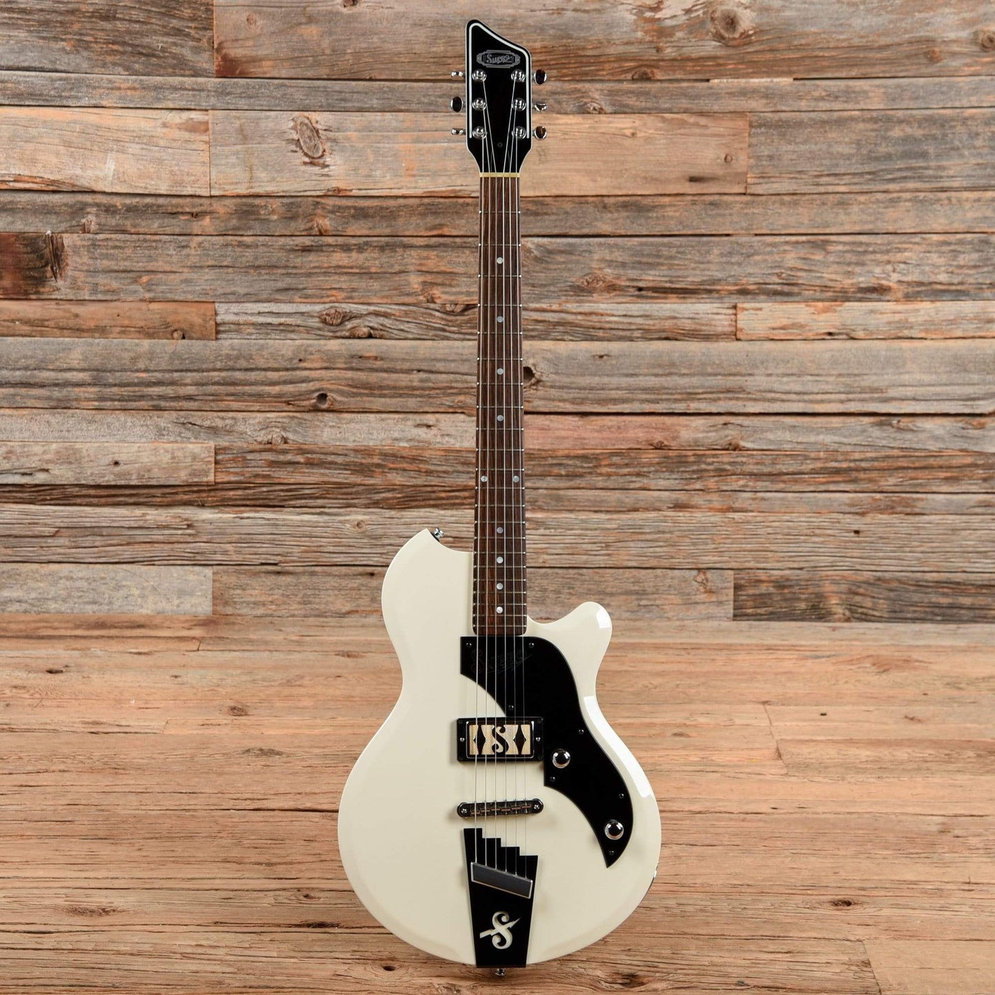 Supro USA 2010AW Jamesport Antique White Electric Guitars / Solid Body