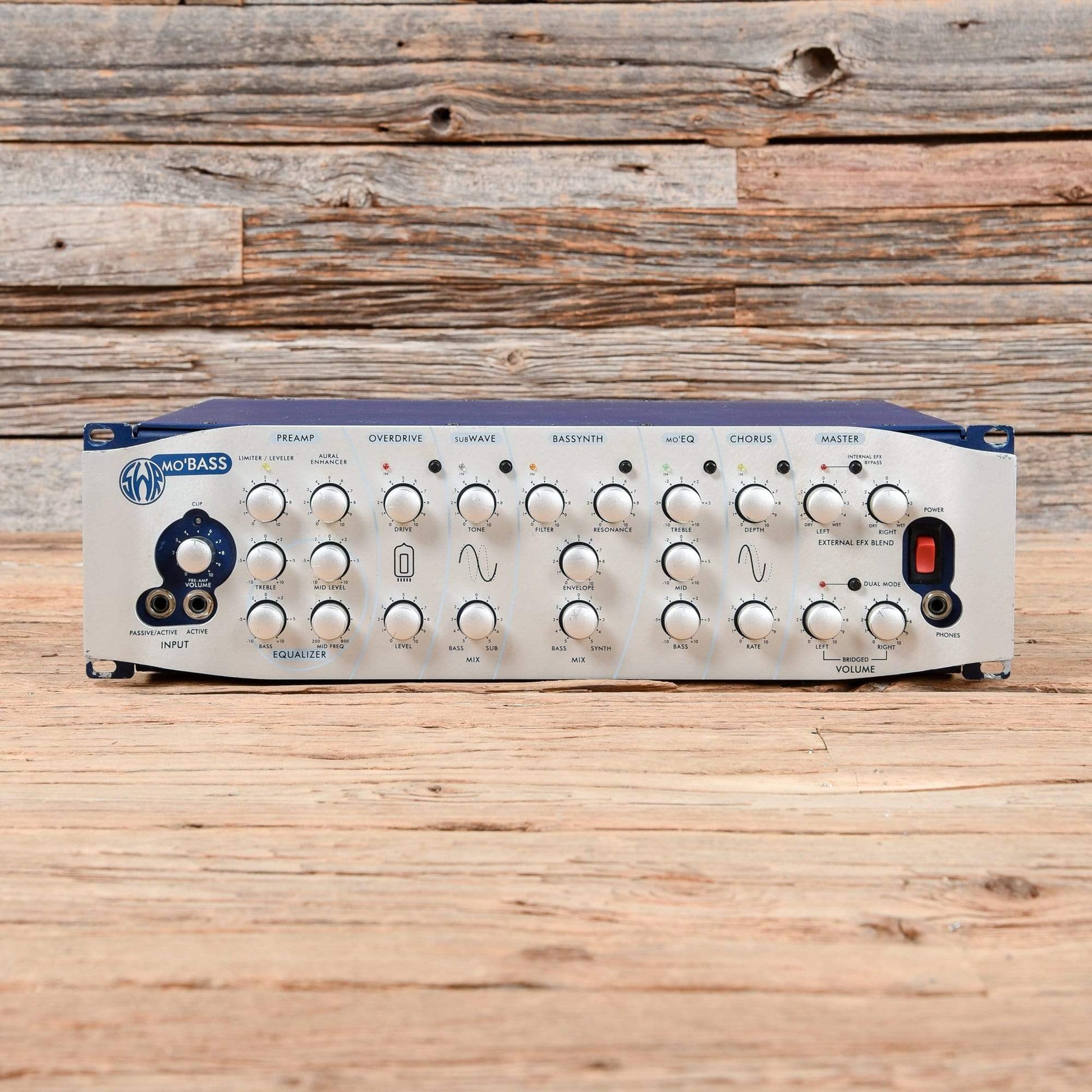 SWR Mo'Bass 1000w Bass Head w/Footswitch Amps / Bass Heads