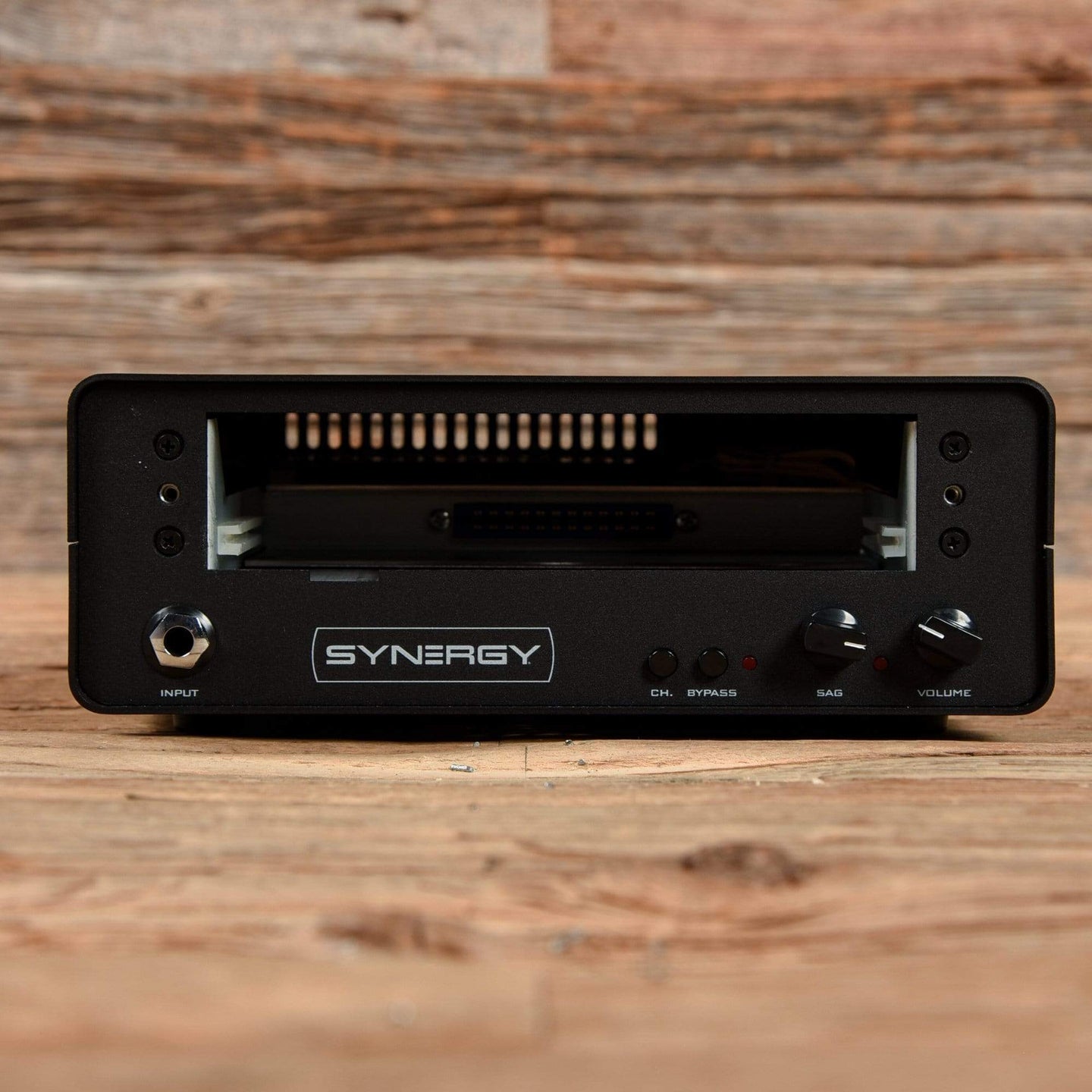 Synergy SYN-1 Rack Mount Preamp w/1 Module Slot – Chicago Music Exchange