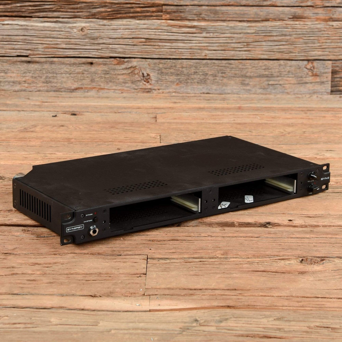 Synergy SYN-2 Rack Mount Preamp w/2 Module Slots 2017 – Chicago Music ...