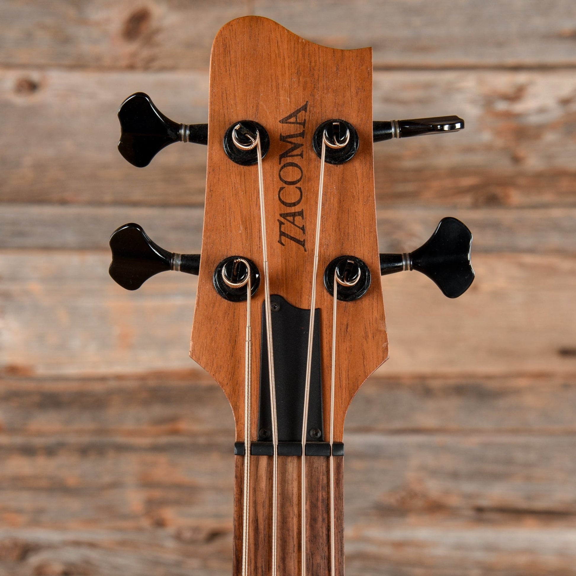 Tacoma Thunderchief CB10C Natural Bass Guitars / 4-String