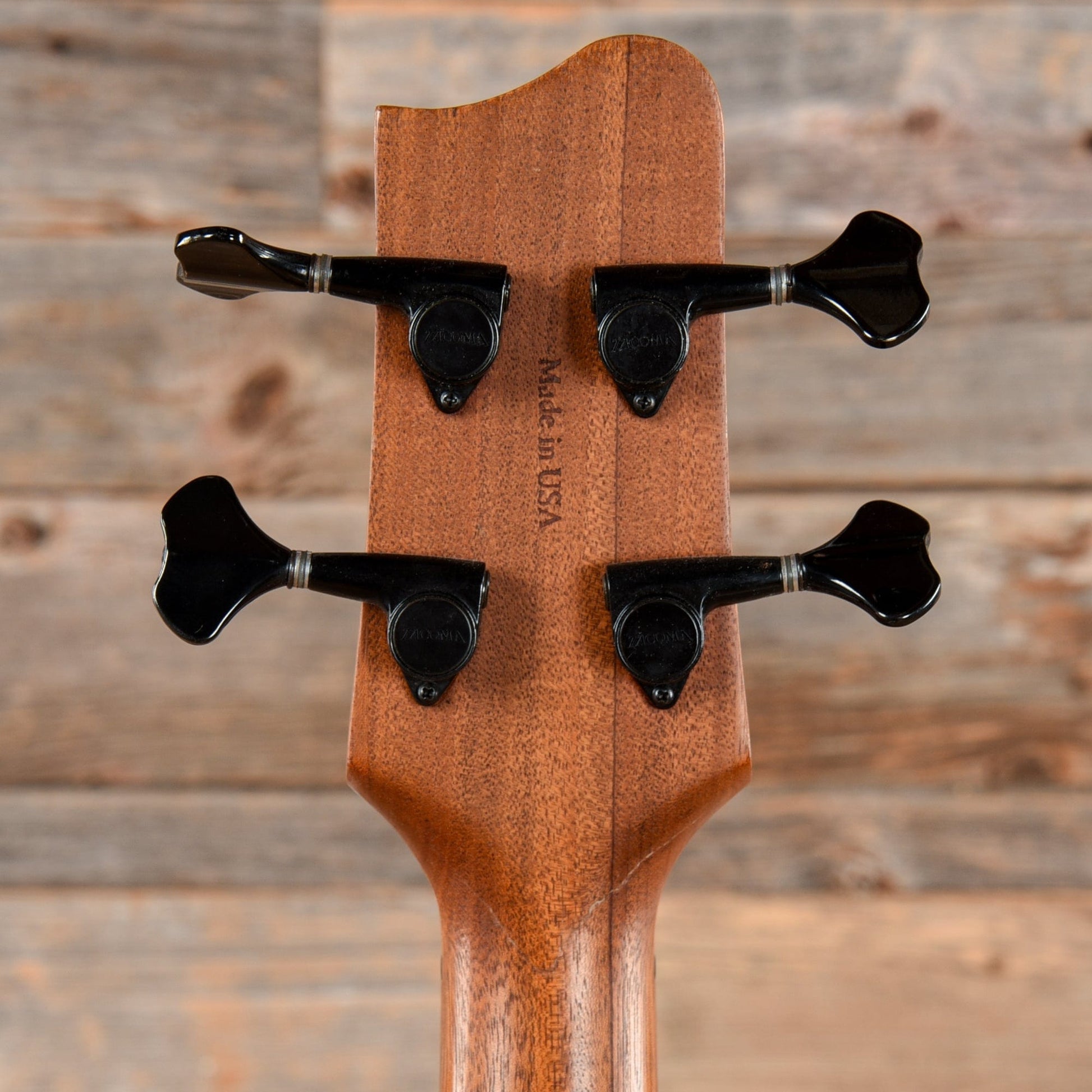 Tacoma Thunderchief CB10C Natural Bass Guitars / 4-String