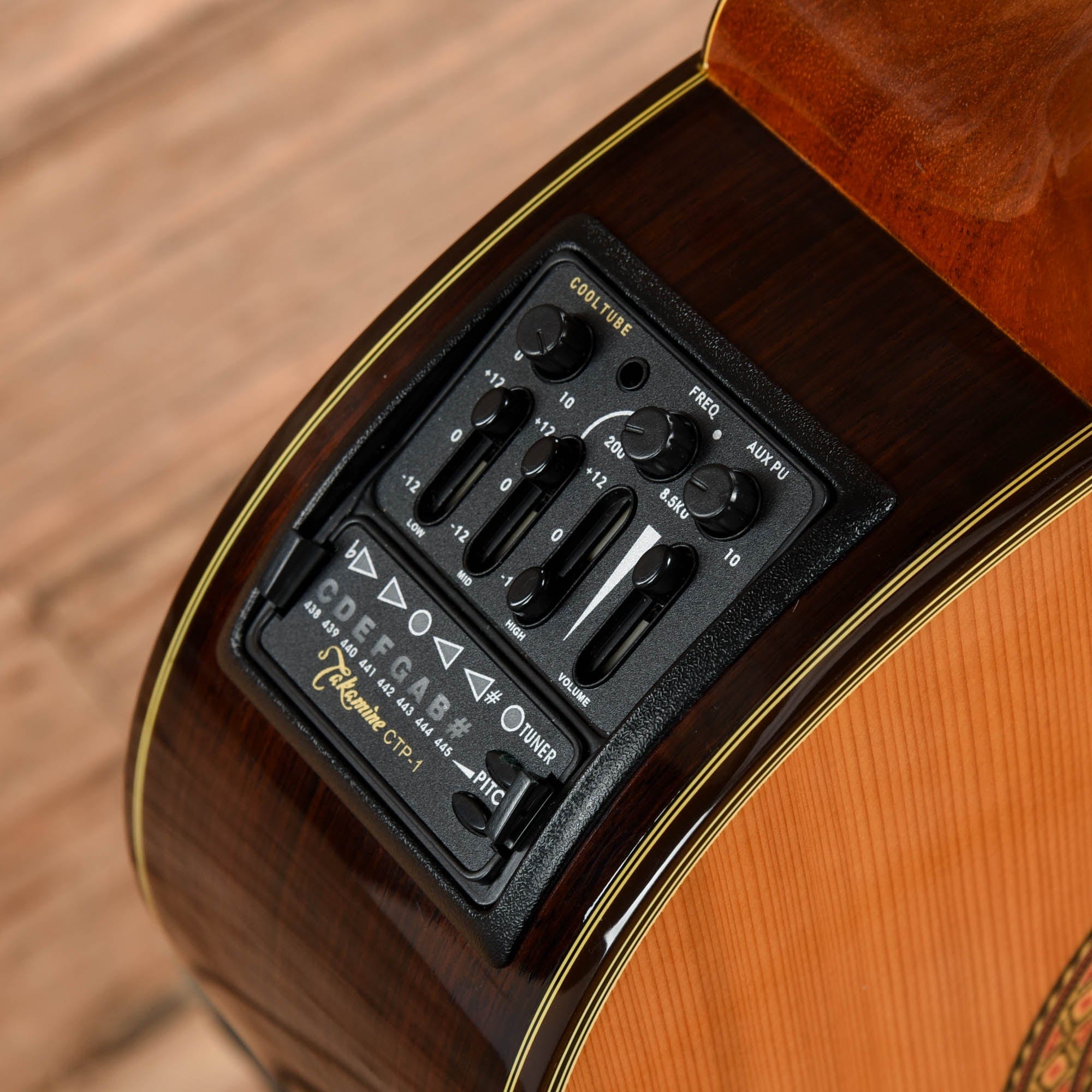 Takamine TC132SC Natural Acoustic Guitars / Classical