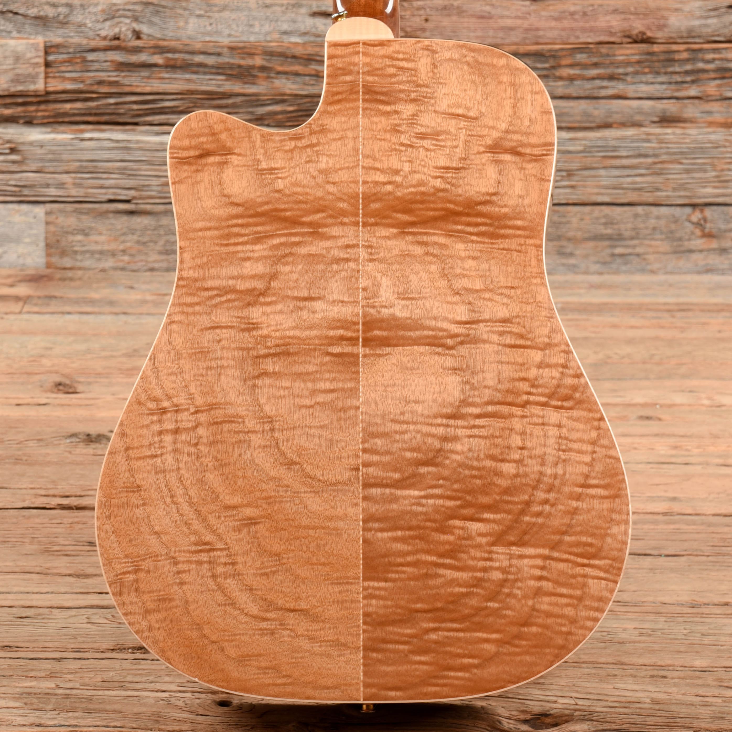 Takamine EG340DLX Natural Acoustic Guitars / Dreadnought