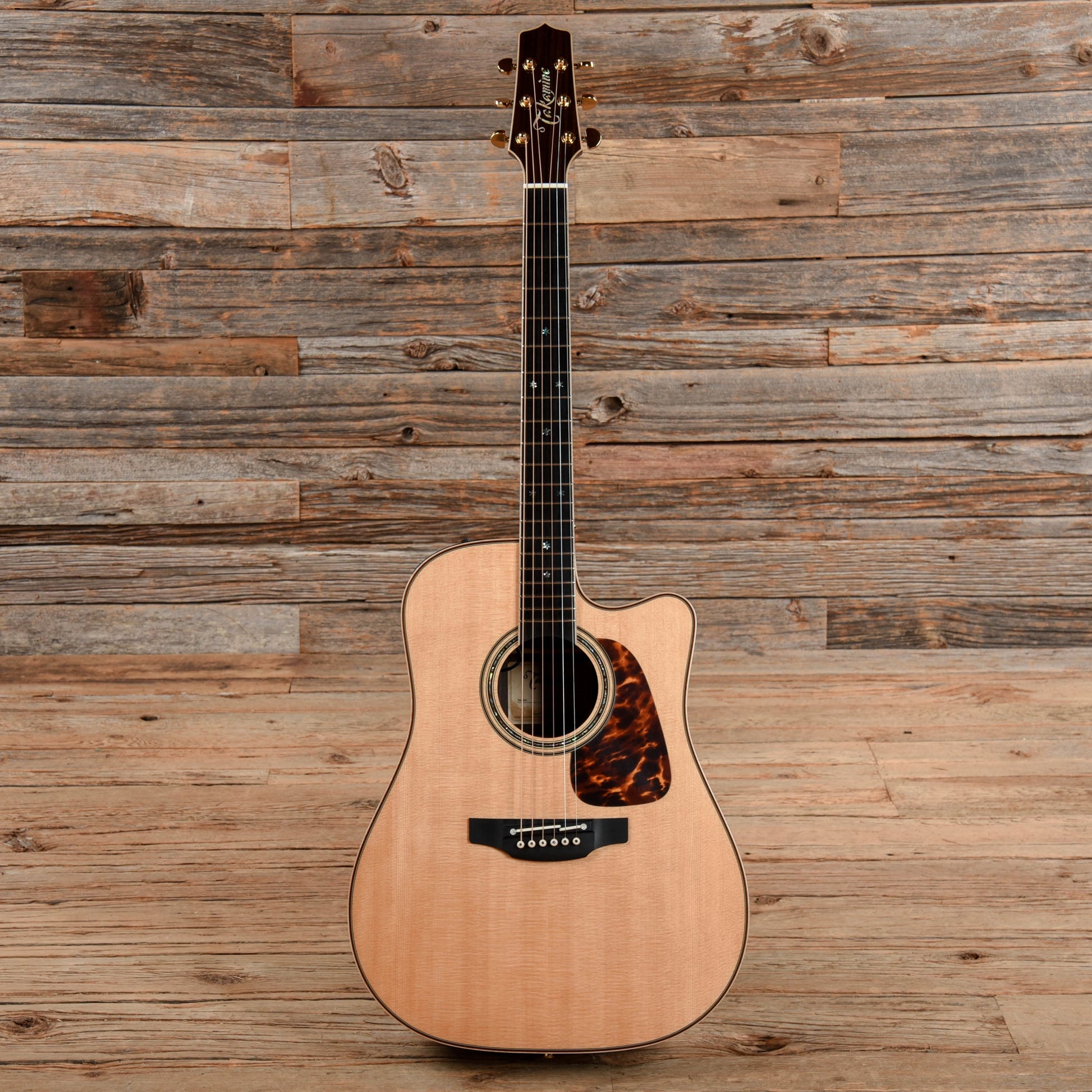 Takamine P7DC Natural Acoustic Guitars / Dreadnought