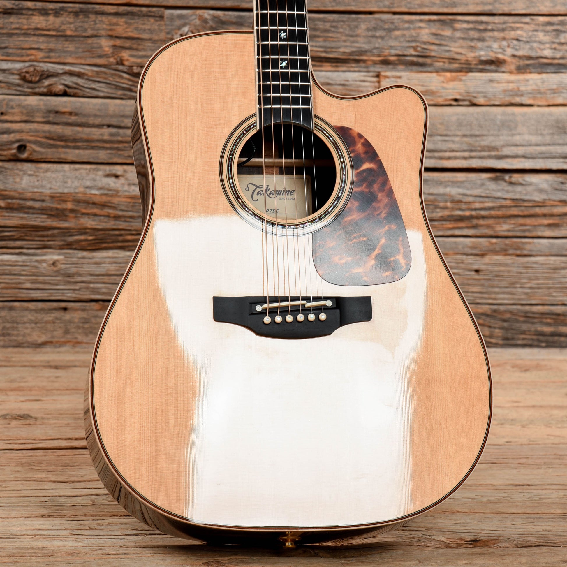 Takamine P7DC Natural Acoustic Guitars / Dreadnought