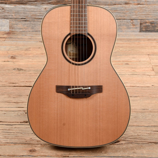 Takamine P3NY New Yorker Natural 2014 Acoustic Guitars / Parlor