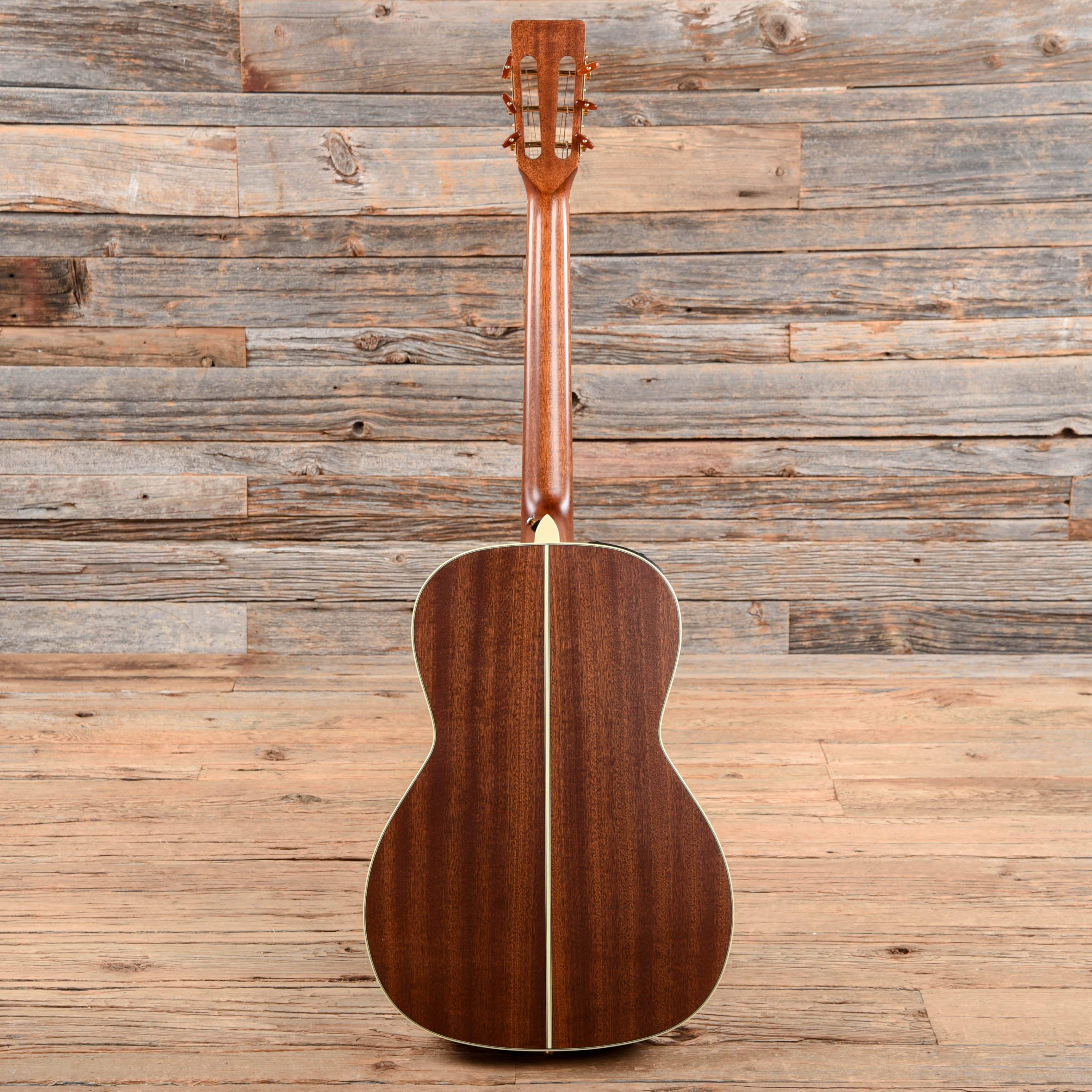 Takamine P3NY New Yorker Natural 2014 Acoustic Guitars / Parlor