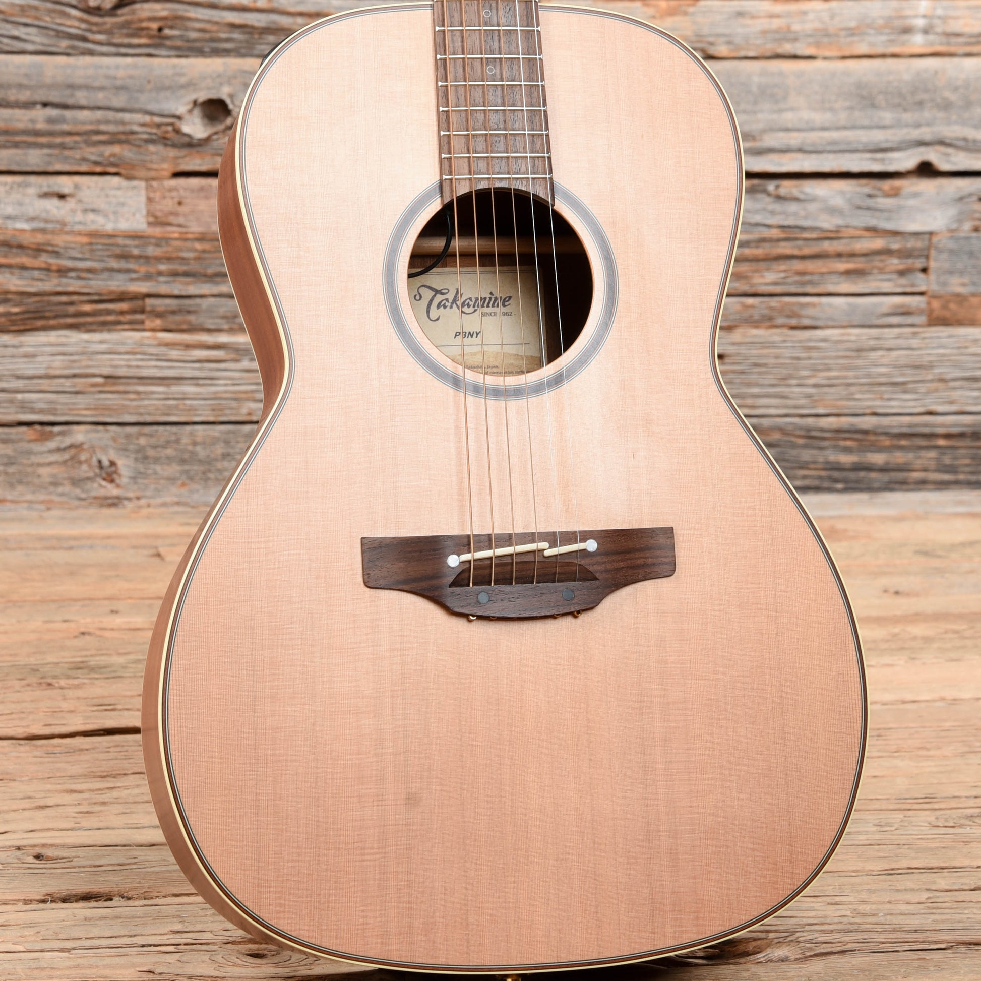 Takamine P3NY New Yorker Natural 2014 Acoustic Guitars / Parlor