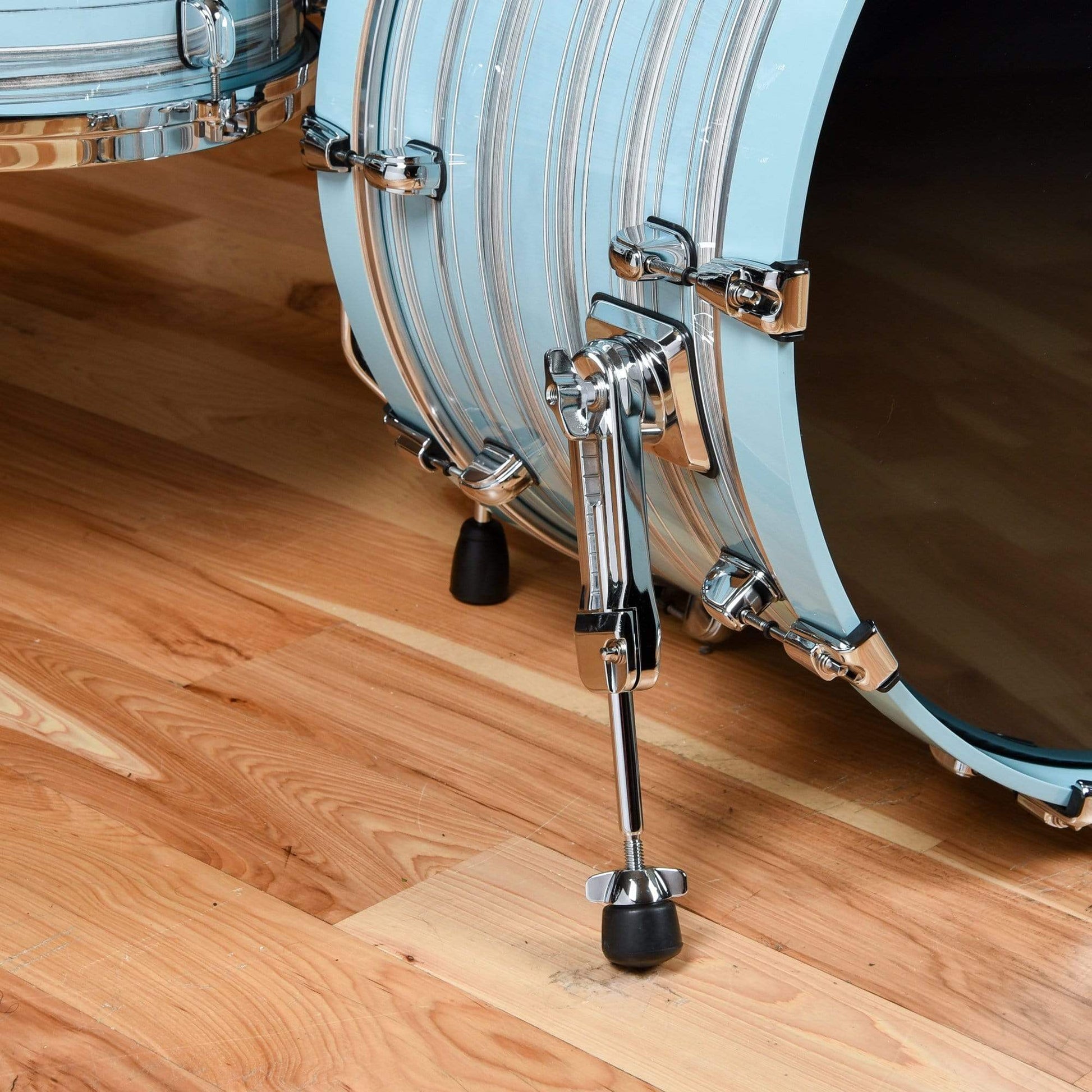 Tama Starclassic 12/16/22 3pc. Walnut/Birch Drum Kit Lacquer Arctic Blue Oyster Drums and Percussion / Acoustic Drums / Full Acoustic Kits
