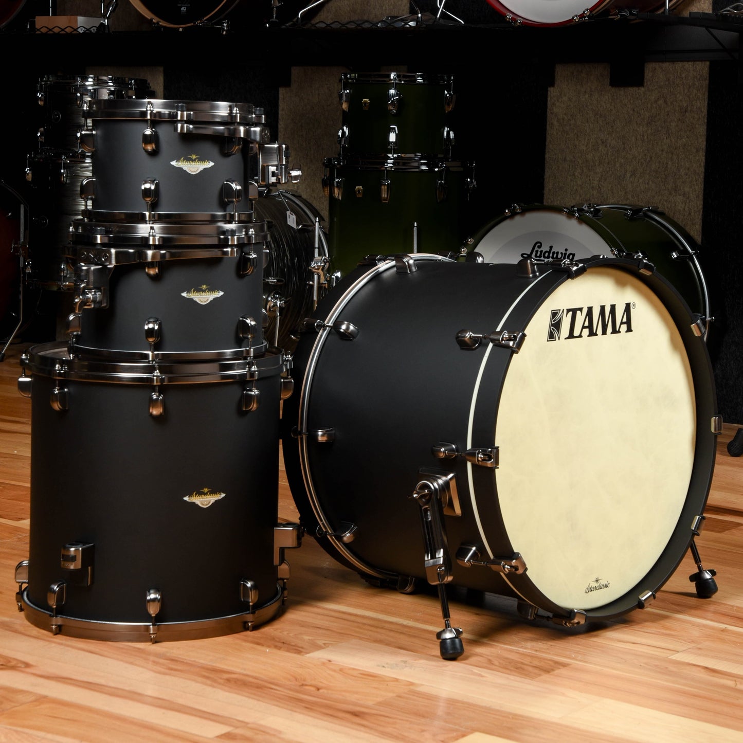 Tama Starclassic Maple 10/12/16/22 4pc. Drum Kit Flat Black Lacquer Drums and Percussion / Acoustic Drums / Full Acoustic Kits