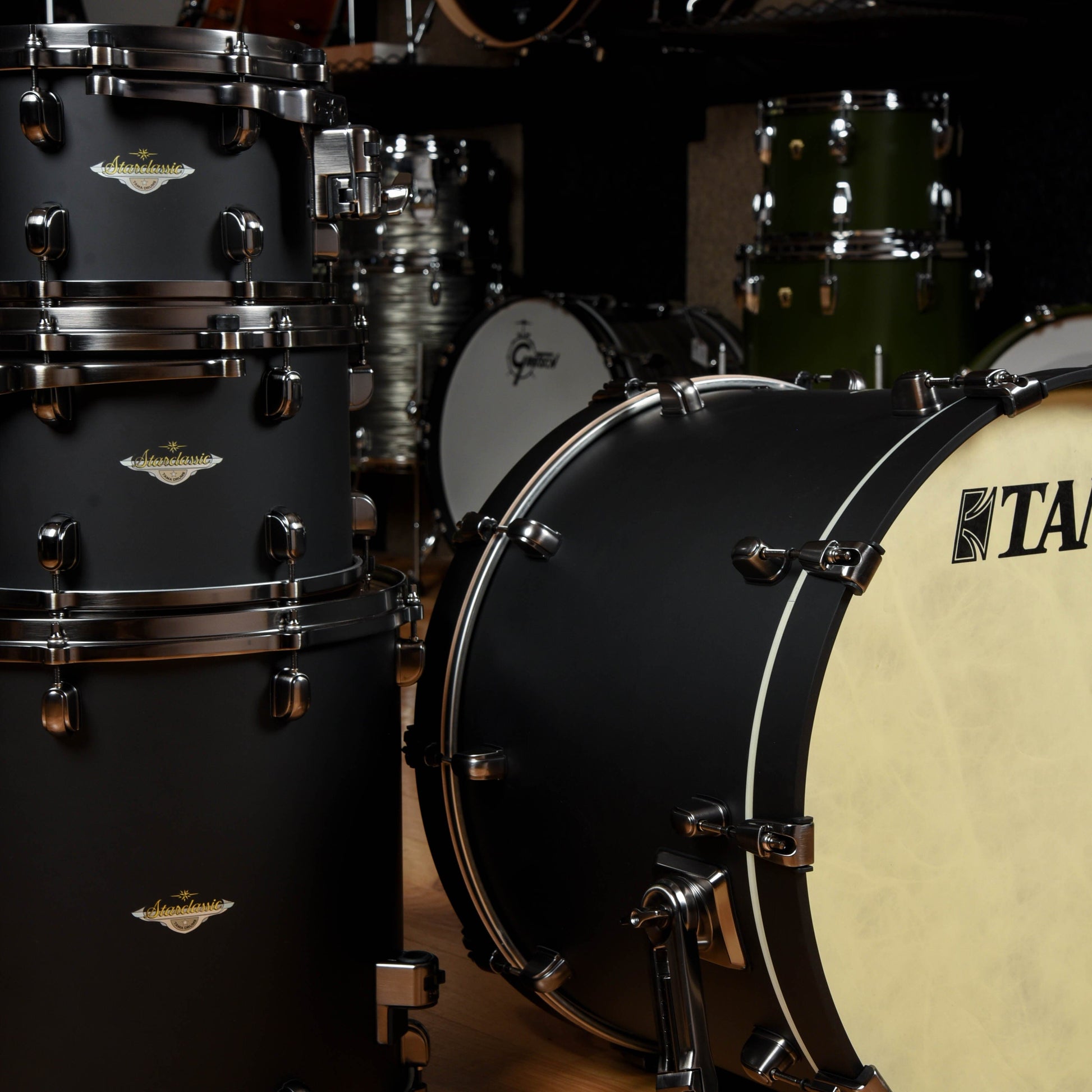 Tama Starclassic Maple 10/12/16/22 4pc. Drum Kit Flat Black Lacquer Drums and Percussion / Acoustic Drums / Full Acoustic Kits