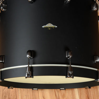 Tama Starclassic Maple 10/12/16/22 4pc. Drum Kit Flat Black Lacquer Drums and Percussion / Acoustic Drums / Full Acoustic Kits