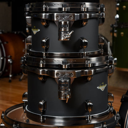 Tama Starclassic Maple 10/12/16/22 4pc. Drum Kit Flat Black Lacquer Drums and Percussion / Acoustic Drums / Full Acoustic Kits