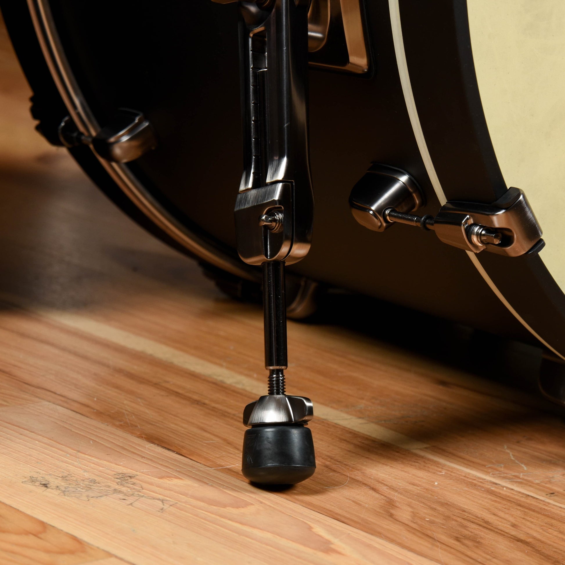 Tama Starclassic Maple 10/12/16/22 4pc. Drum Kit Flat Black Lacquer Drums and Percussion / Acoustic Drums / Full Acoustic Kits