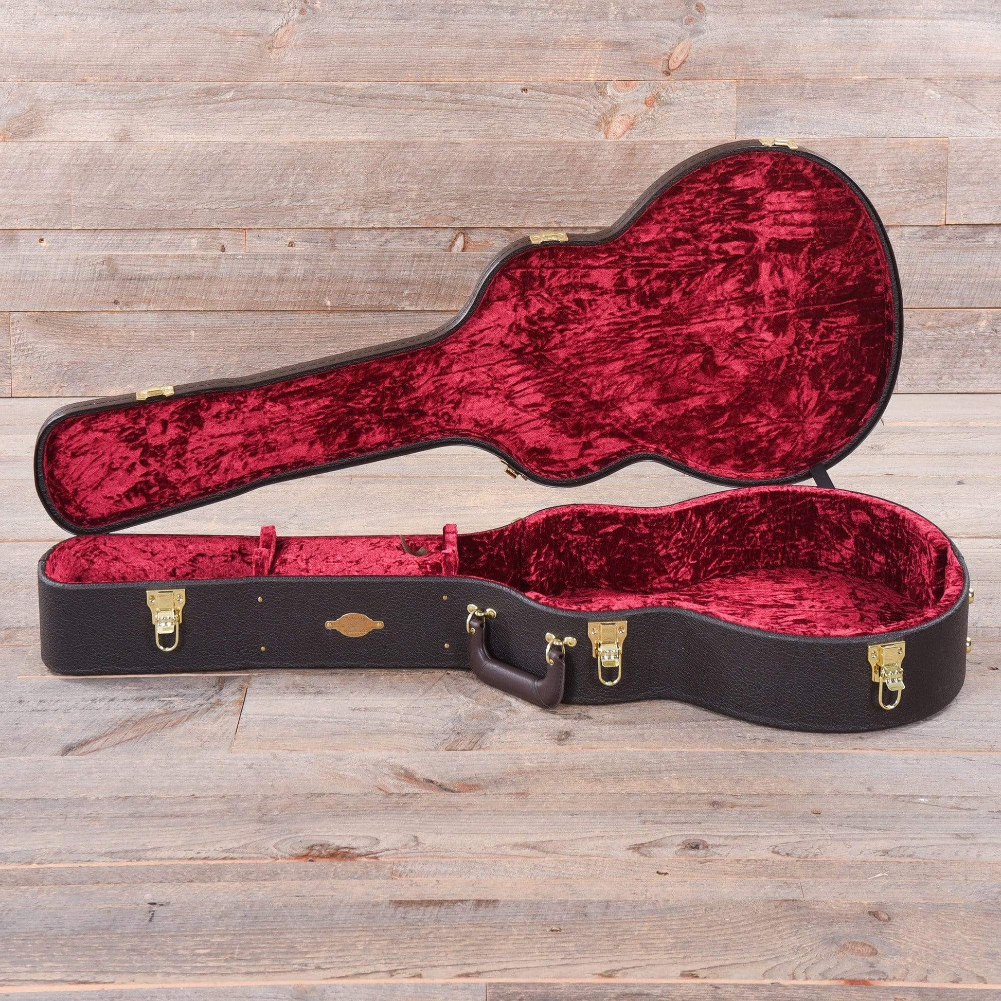 Taylor Hardshell Case for Grand Symphony Acoustic Brown Accessories / Cases and Gig Bags / Guitar Cases