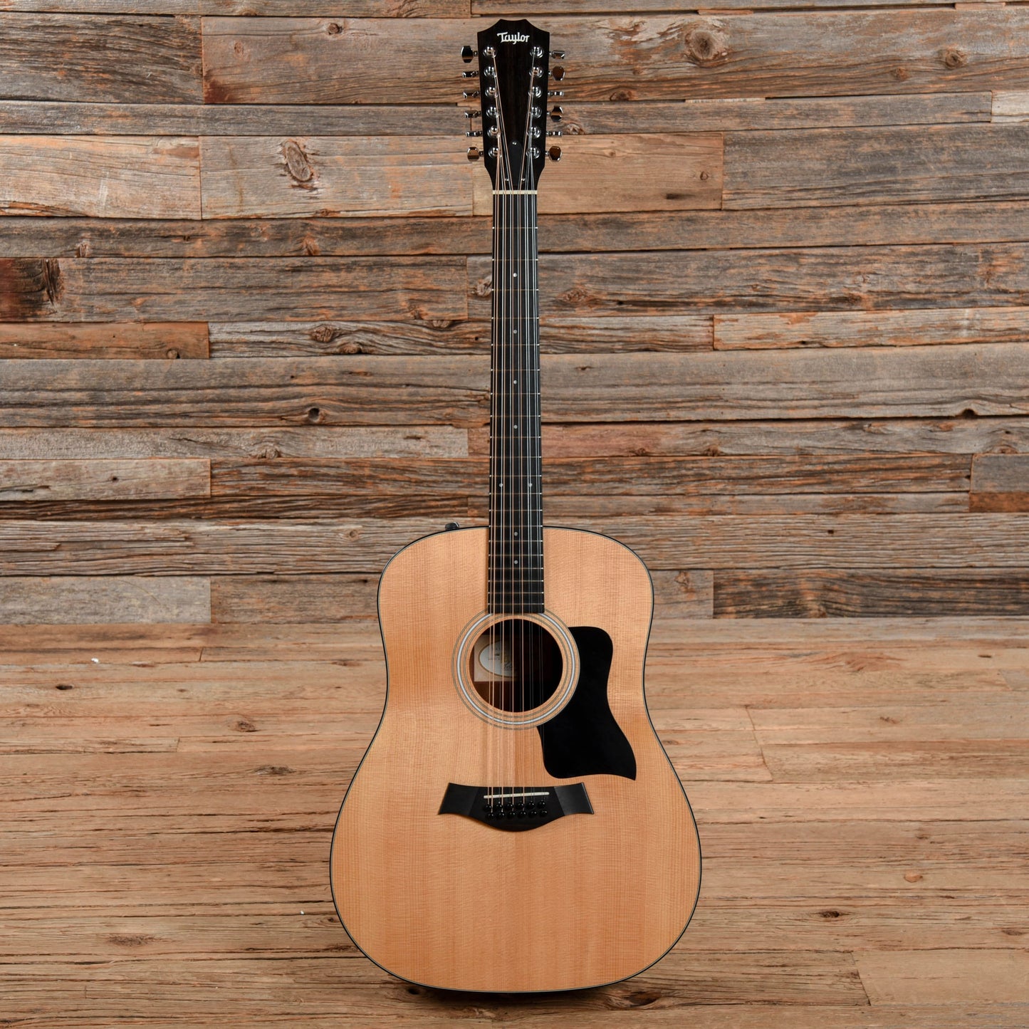 Taylor 150e Walnut w/ ES2 Electronics Natural 2018 Acoustic Guitars / 12-String