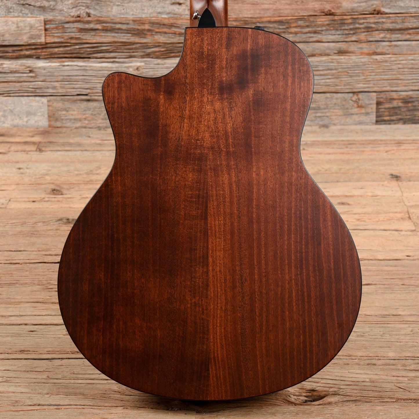 Taylor 326ce Shaded Edgeburst 2017 Acoustic Guitars / Built-in Electronics