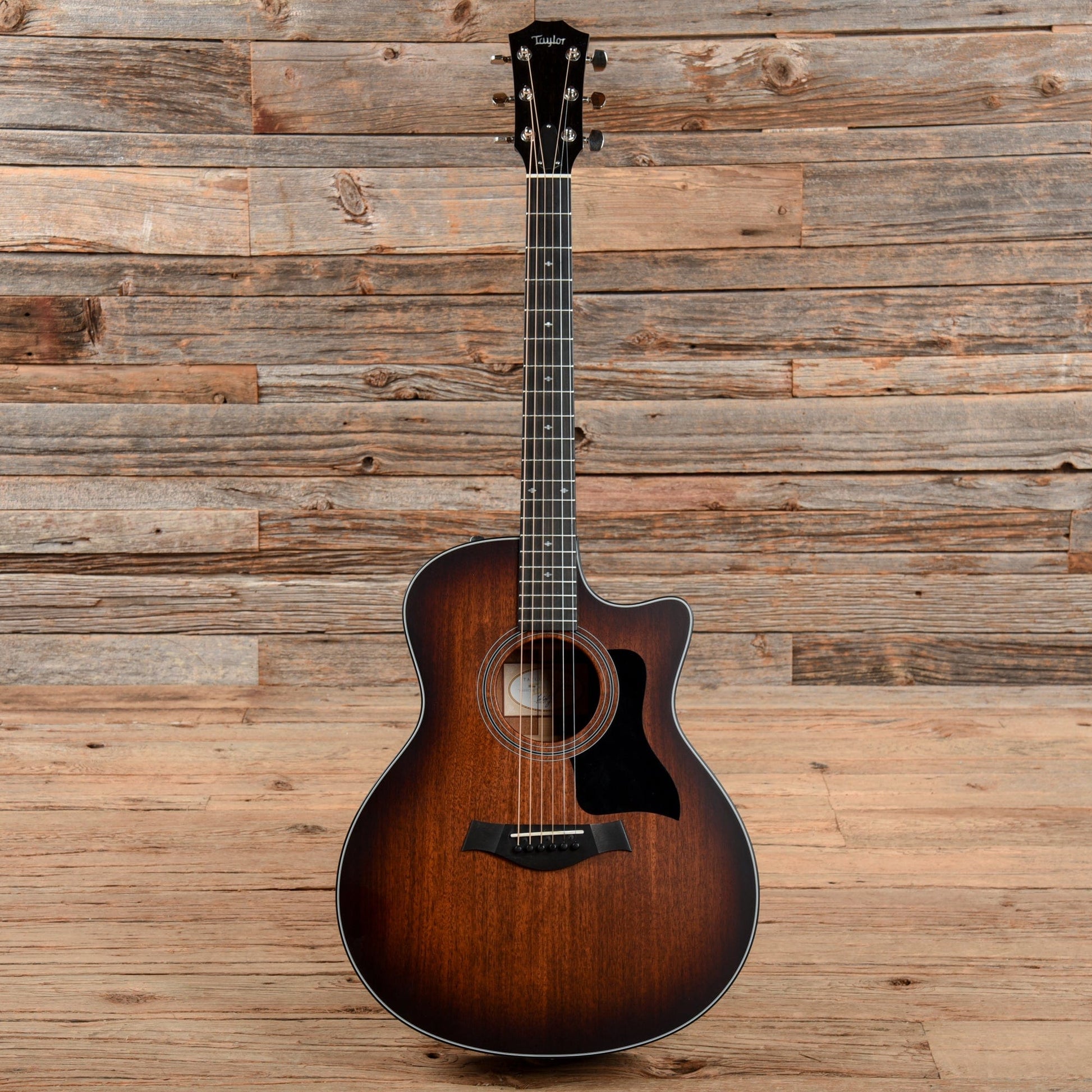 Taylor 326ce Shaded Edgeburst 2017 Acoustic Guitars / Built-in Electronics