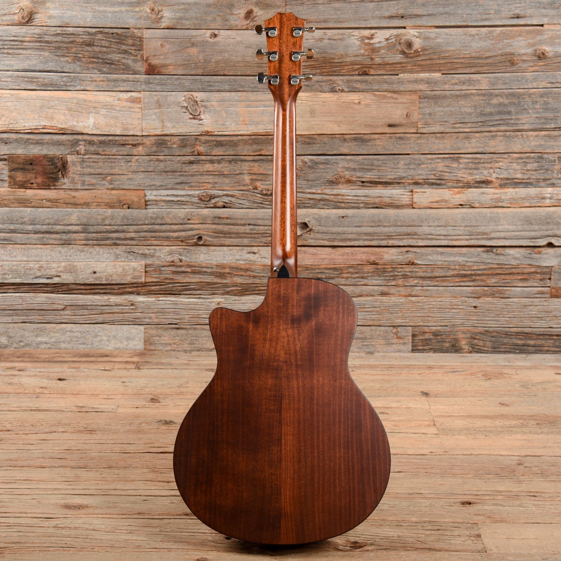 Taylor 326ce Shaded Edgeburst 2017 Acoustic Guitars / Built-in Electronics