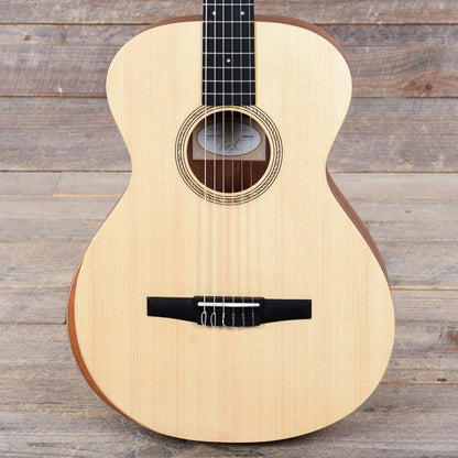 Taylor Academy 12e-N Lutz Spruce/Layered Sapele Grand Concert Nylon String w/ES-N Acoustic Guitars / Built-in Electronics