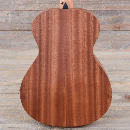 Taylor Academy 12e-N Lutz Spruce/Layered Sapele Grand Concert Nylon String w/ES-N Acoustic Guitars / Built-in Electronics