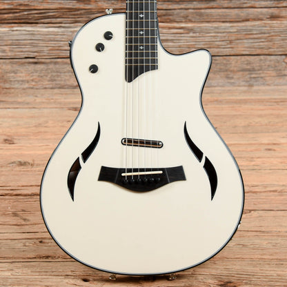Taylor T5Z White 2022 Acoustic Guitars / Built-in Electronics