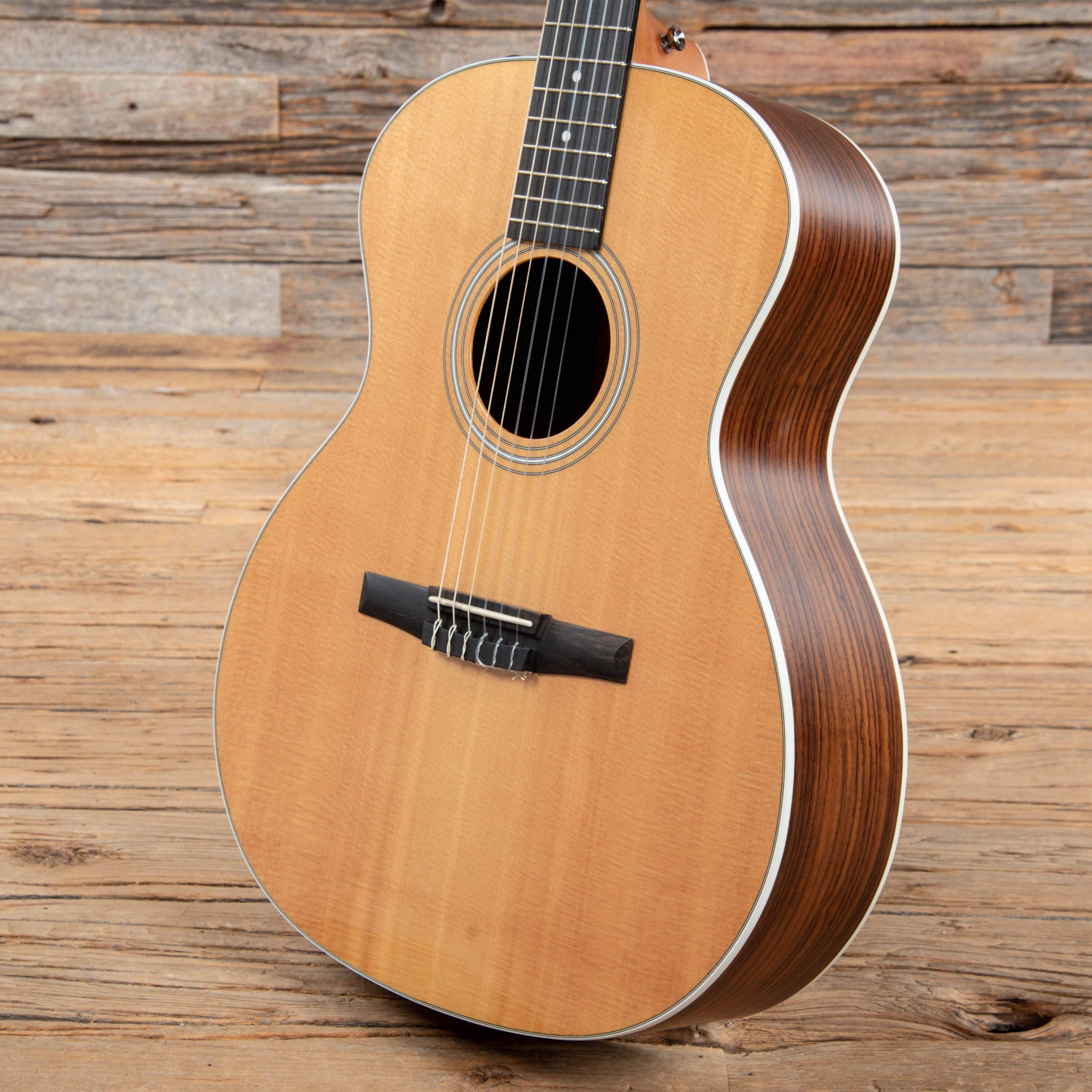 Taylor 214e-N Natural 2014 Acoustic Guitars / Classical