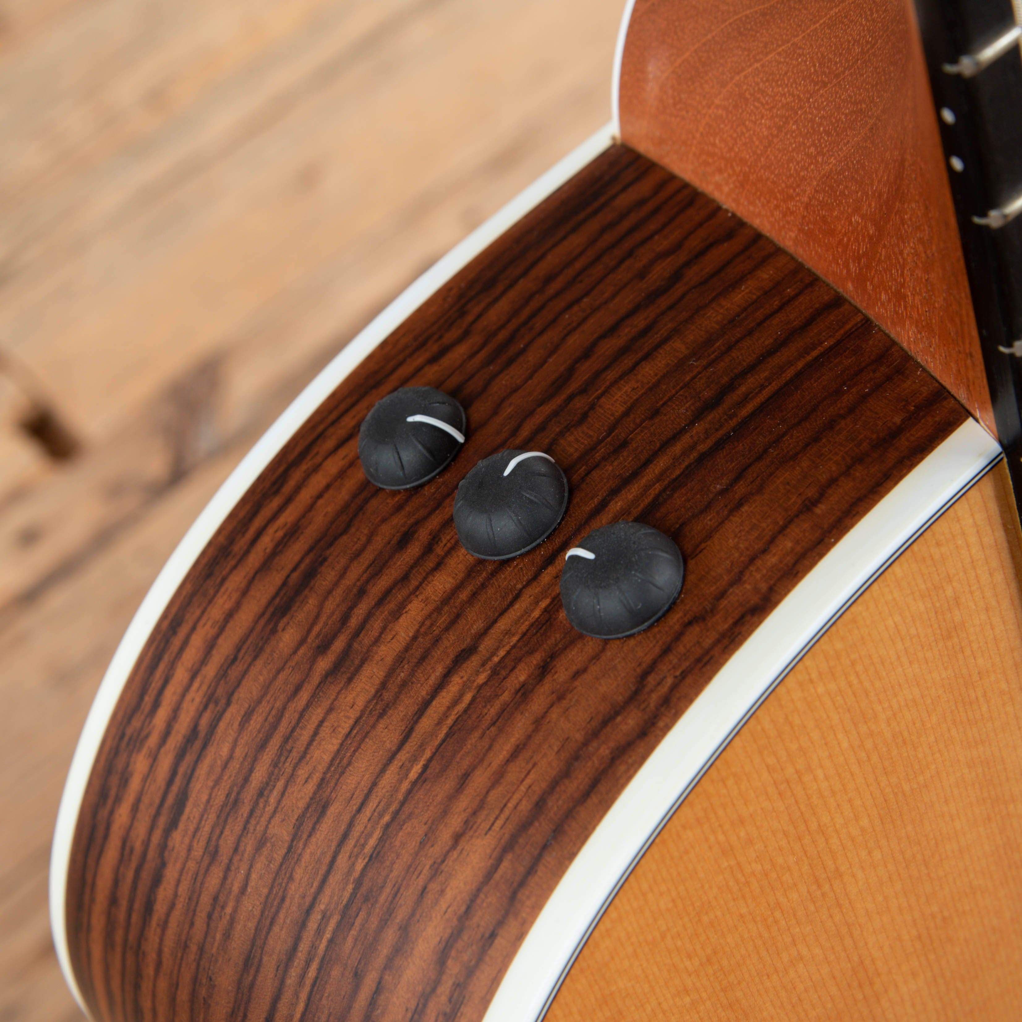 Taylor 214e-N Natural 2014 Acoustic Guitars / Classical