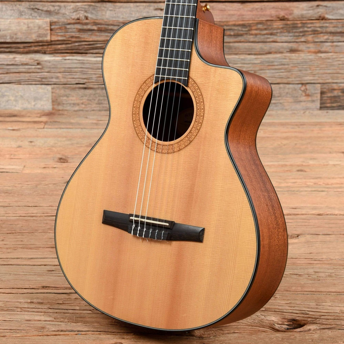 Taylor NS32-CE Natural 2002 Acoustic Guitars / Classical