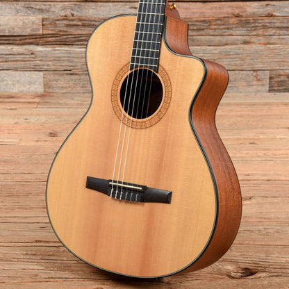 Taylor NS32-CE Natural 2002 Acoustic Guitars / Classical