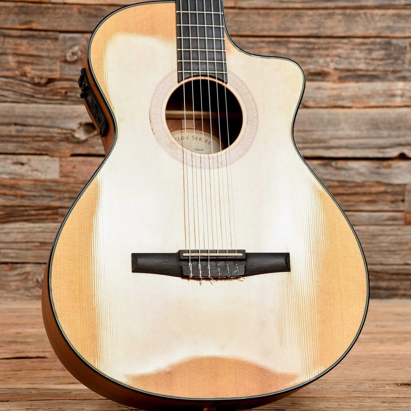 Taylor NS32-CE Natural 2002 Acoustic Guitars / Classical