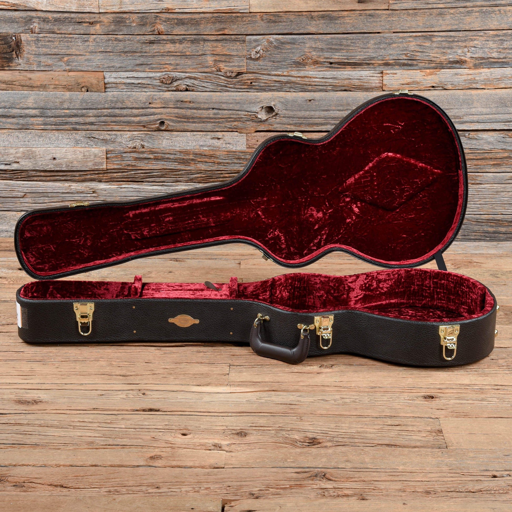 Taylor 322ce Shaded Edgeburst 2017 Acoustic Guitars / Concert