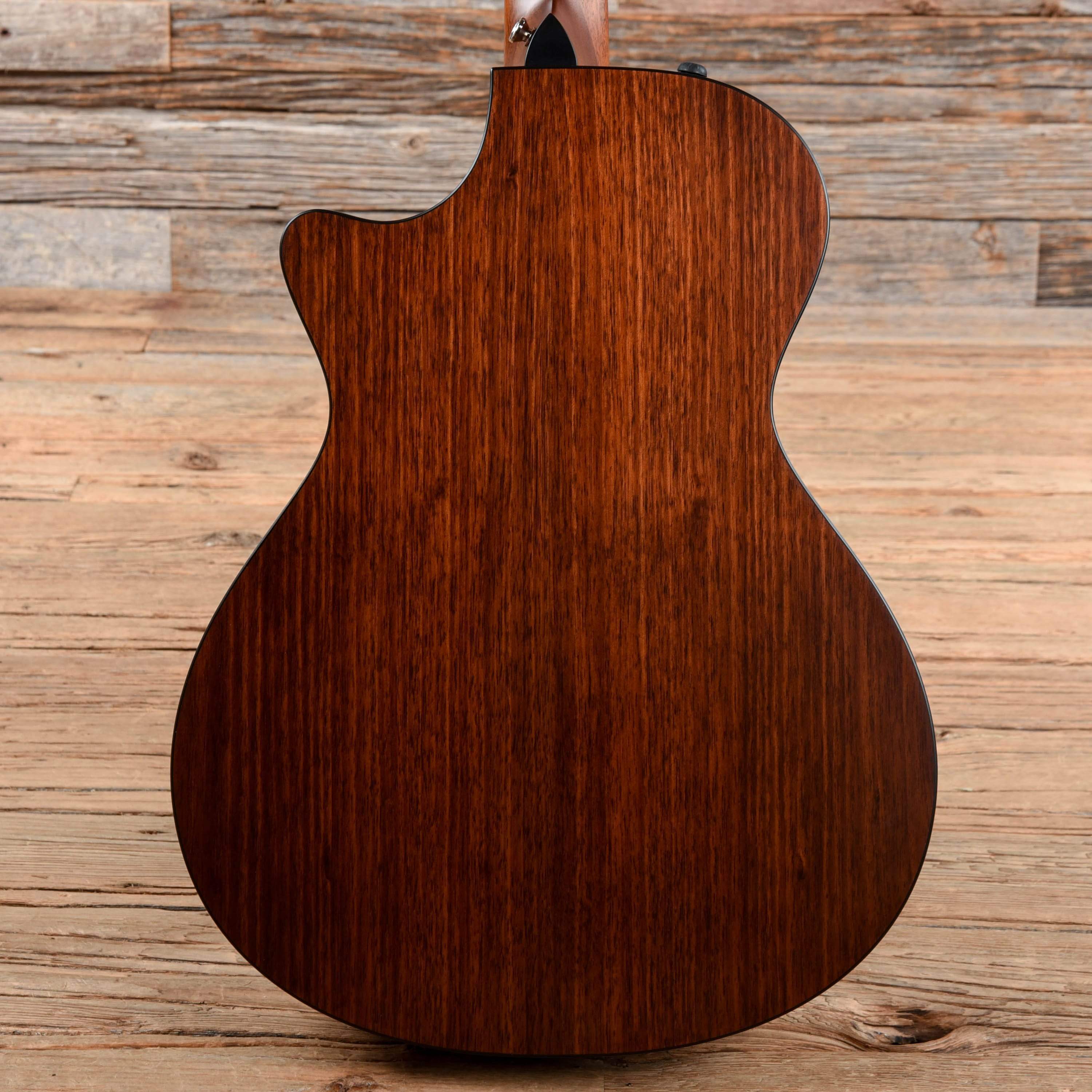 Taylor 322ce Shaded Edgeburst 2017 Acoustic Guitars / Concert