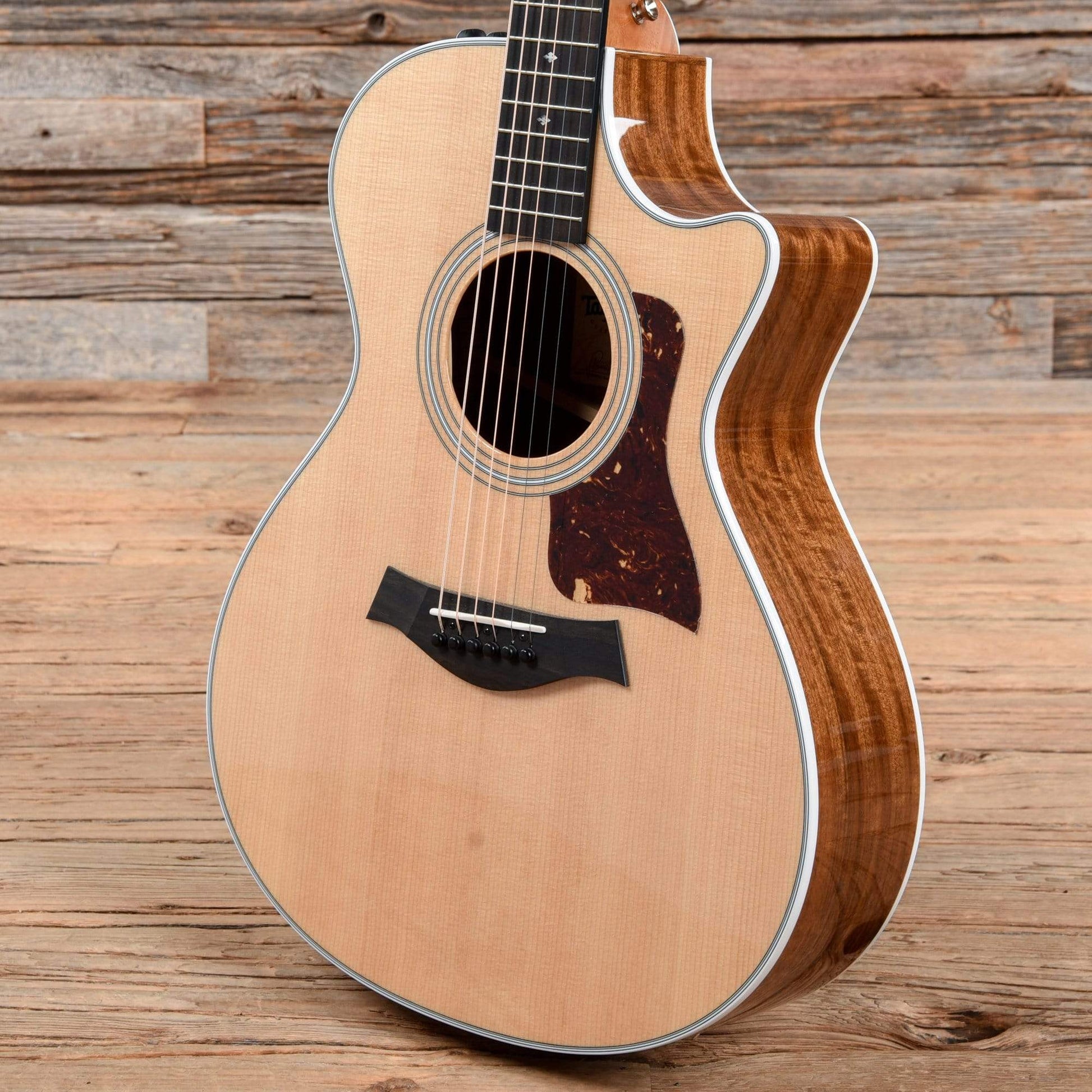 Taylor 412ce Grand Concert Sitka/Ovangkol ES2 w/V-Class Bracing Acoustic Guitars / Concert