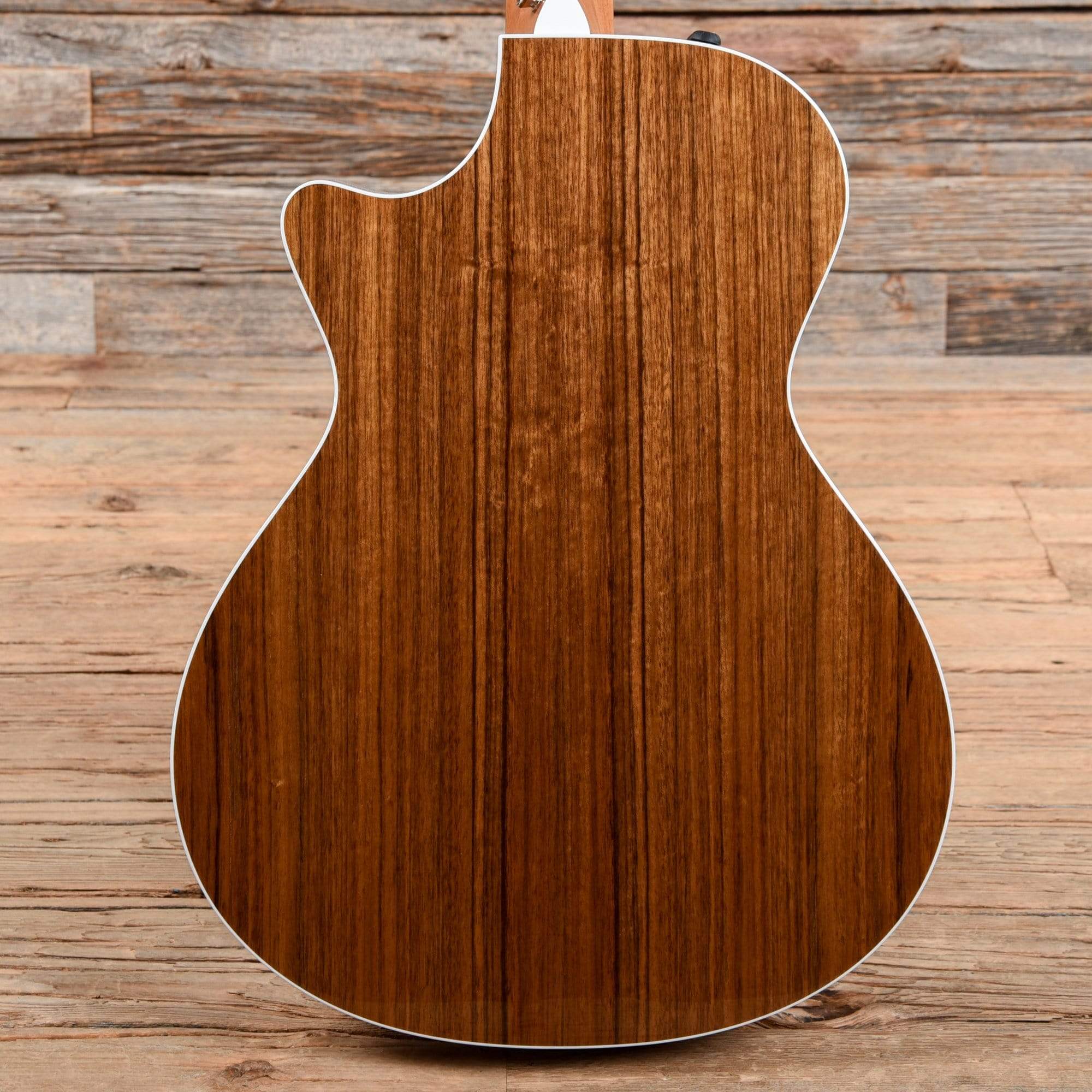 Taylor 412ce Grand Concert Sitka/Ovangkol ES2 w/V-Class Bracing Acoustic Guitars / Concert