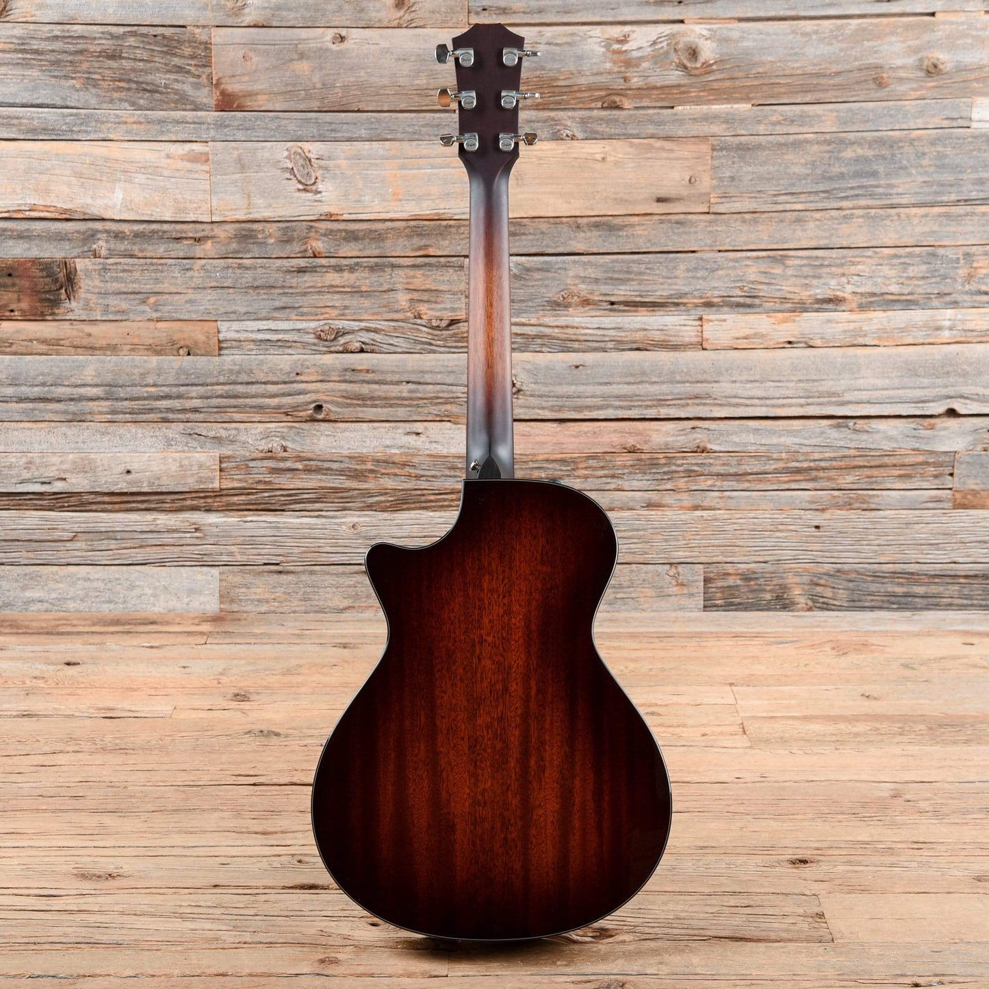 Taylor 522ce Grand Concert Tropical Mahogany Shaded Edgeburst ES2 w/V-Class Bracing Acoustic Guitars / Concert