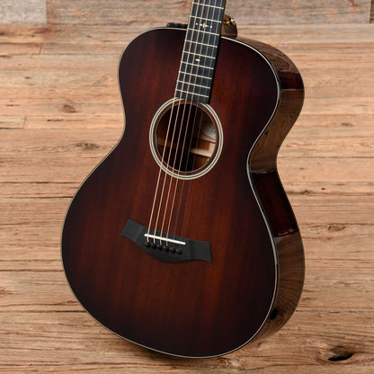 Taylor 522e 12 Fret Sunburst 2017 Acoustic Guitars / Concert