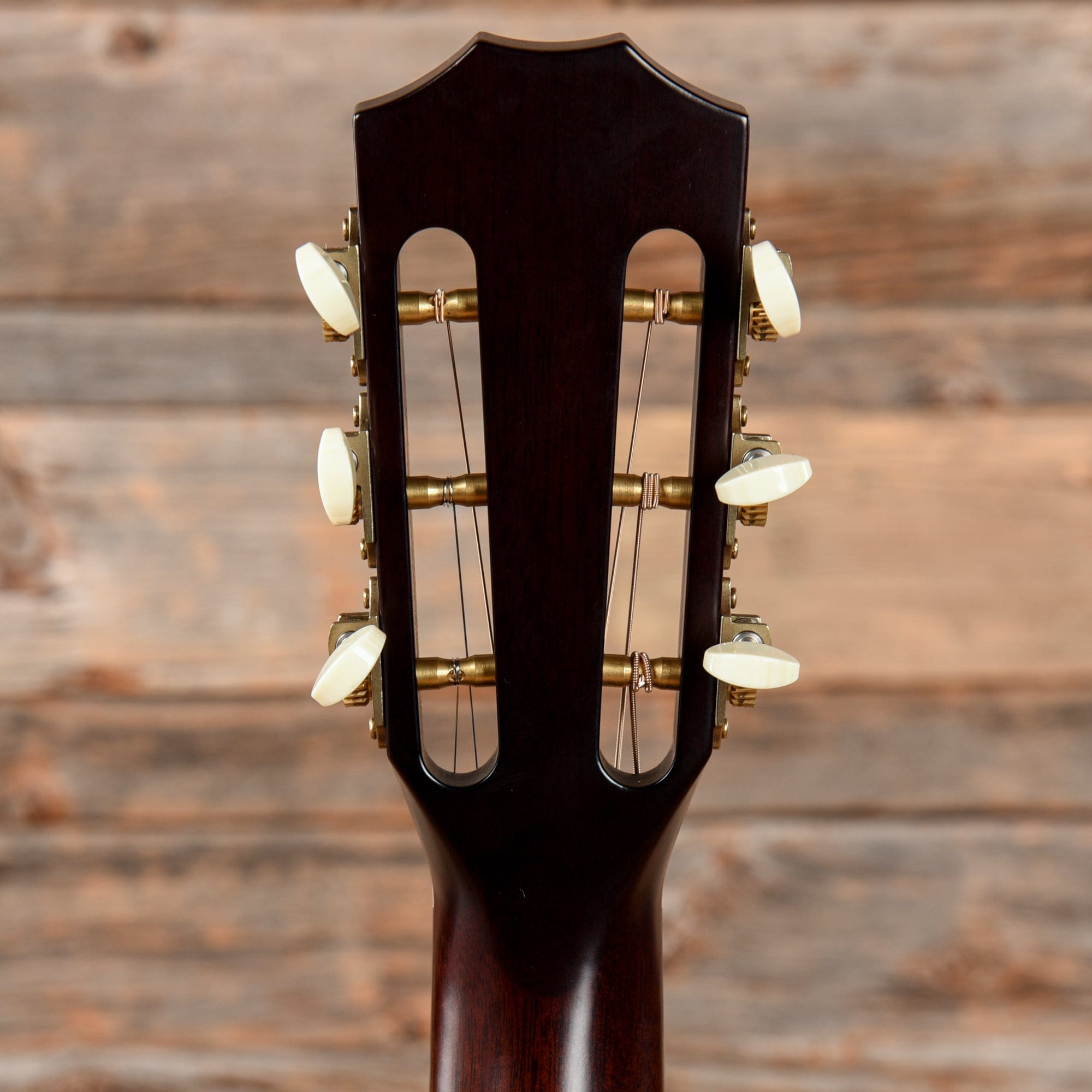 Taylor 522e 12 Fret Sunburst 2017 Acoustic Guitars / Concert