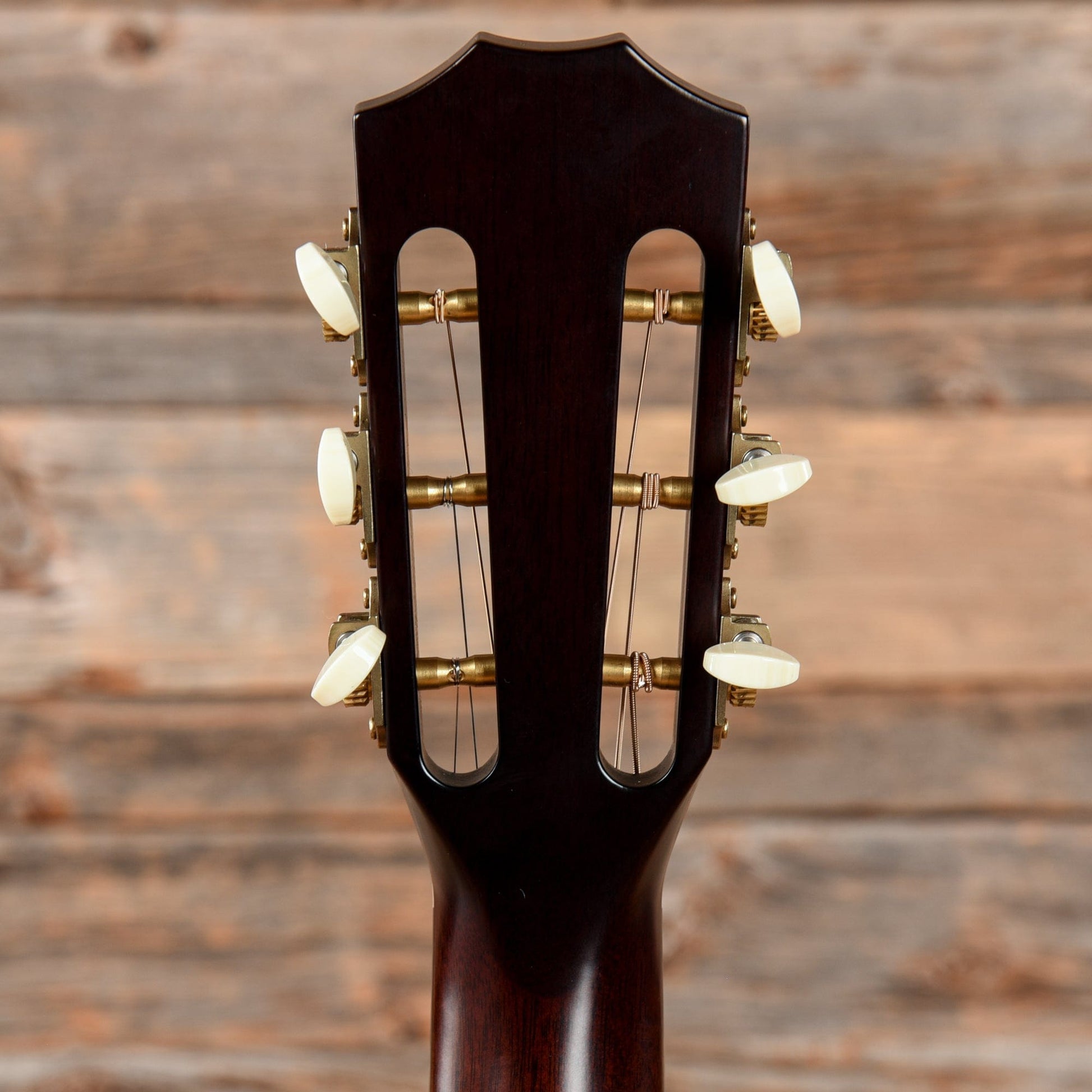 Taylor 522e 12 Fret Sunburst 2017 Acoustic Guitars / Concert