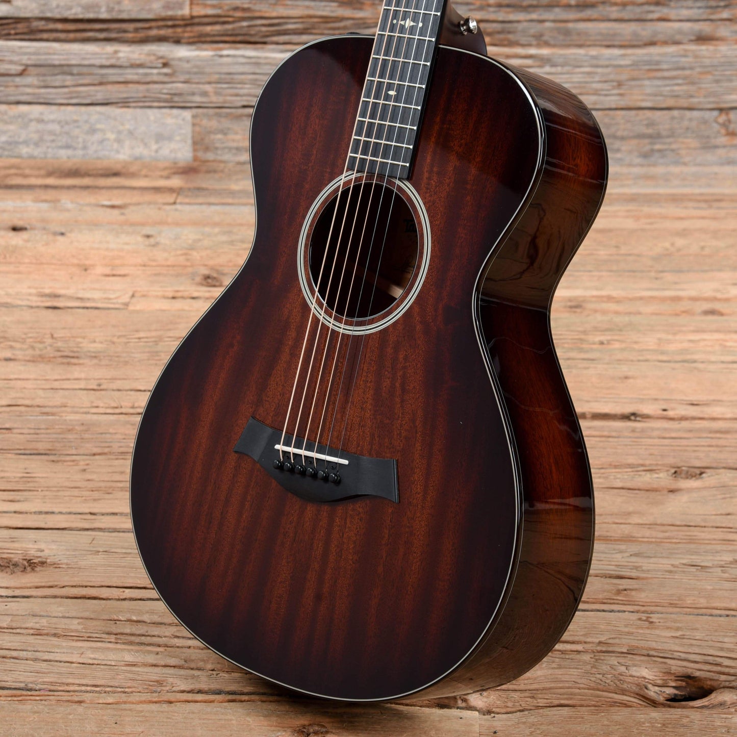 Taylor 522e 12-Fret with V-Class Bracing Shaded Edge Burst 2019 Acoustic Guitars / Concert