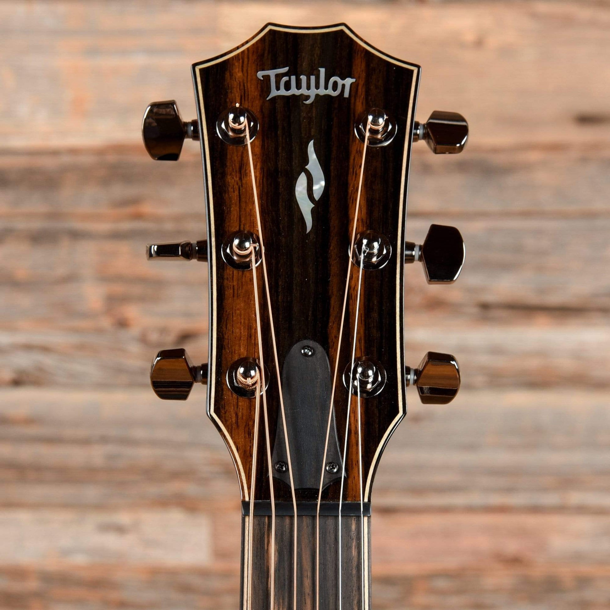Taylor 812ce Grand Concert Sitka/Rosewood ES2 Acoustic Guitars / Concert